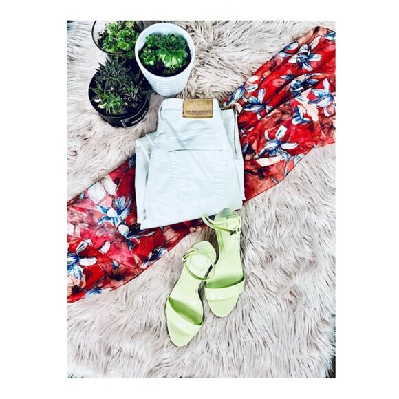 Vintage ZARA White Denim Jeans with Ankle Zipper - Picture 6 of 16